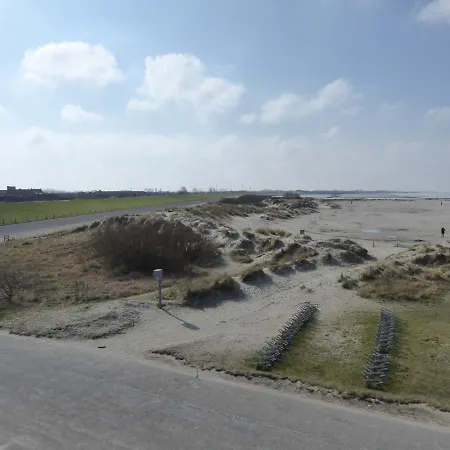 Carmen U. Rudolf Lutz Apartman