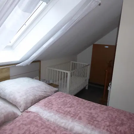 Carmen U. Rudolf Lutz Apartmán